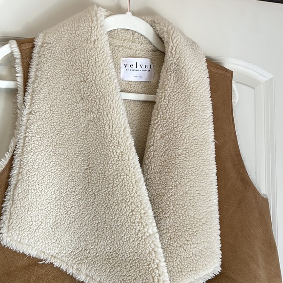 Velvet by Graham and Spencer Sherpa Vest - New - Picture 3 of 4